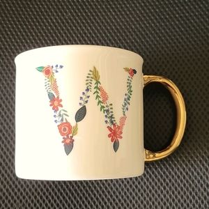 **W** mug